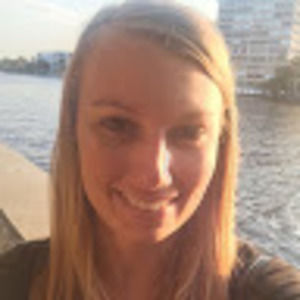 Meet your Posher, Elizabeth